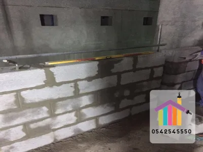 ملحق بواجهة زجاجية