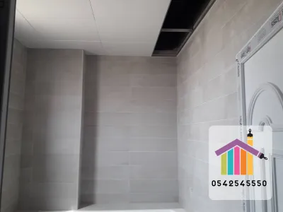 اسقف مستعارة وشرائح المنيوم